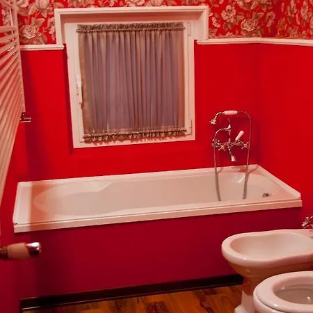 Lunarolo Bed & Breakfast *